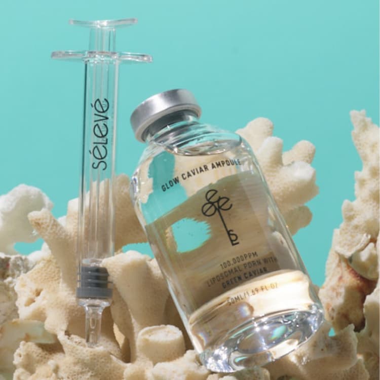 أمبول Glow Caviar Ampoule من علامة sélève هو سيروم مركز عالي الفعالية
